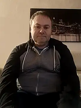 Pourleplasirs online show from February 15, 2025, 10:21 pm