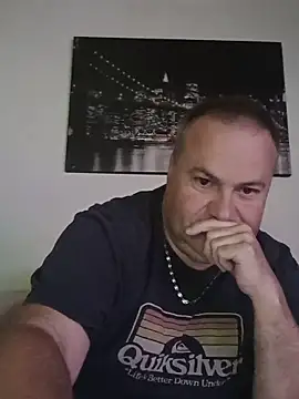 Snapshot of Pourleplasirs chatting on May 23, 2026, 1:59 pm Pourleplasirs online show from May 23, 2026, 1:59 pm