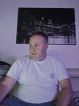 Snapshot of Pourleplasirs chatting on May 29, 2026, 9:24 pm Pourleplasirs online show from May 29, 2026, 9:24 pm