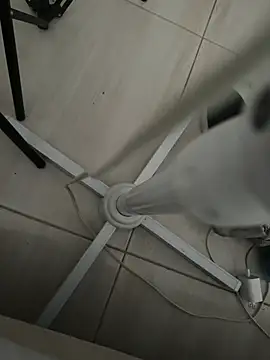 jhonnes  online show from March 23, 2026, 1:04 pm