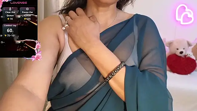 Snapshot of MISS_MYRA chatting on March 14, 2026, 2:11 pm MISS MYRA online show from March 14, 2026, 2:11 pm