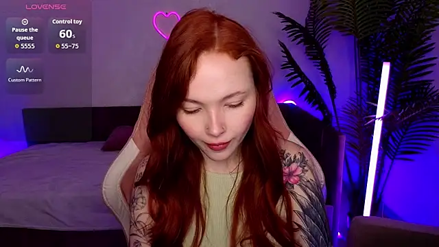 Maya Light online show from February 18, 2026, 1:56 am