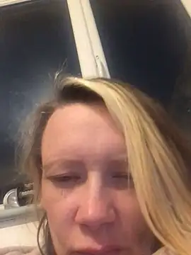 blondey206 online show from March 18, 2025, 11:53 pm