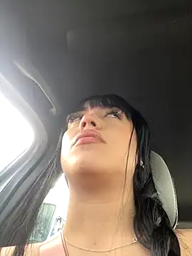 Snapshot of Melody_rousse_ chatting on October 20, 2025, 7:47 pm Melody rousse online show from October 20, 2025, 7:47 pm