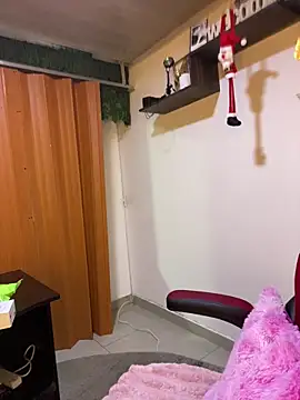 Melody rousse  online show from November 21, 2025, 7:45 pm