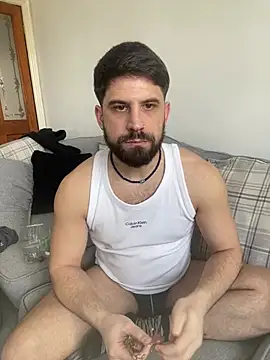 Snapshot of lucas_kazimm chatting on March 14, 2025, 2:30 pm lucas kazimm online show from March 14, 2025, 2:30 pm