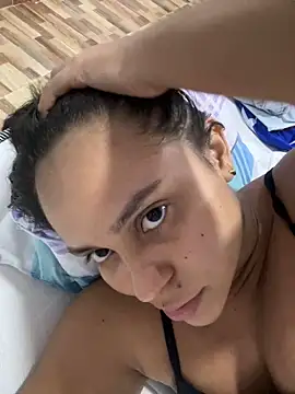 ashanty queen online show from October 7, 2025, 3:25 am