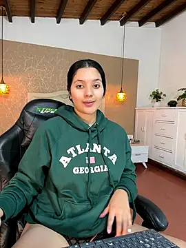 Hadley  online show from December 17, 2025, 2:39 am