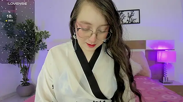 Snapshot of julietha_bianco_ chatting on September 24, 2025, 2:09 pm julietha bianco  online show from September 24, 2025, 2:09 pm