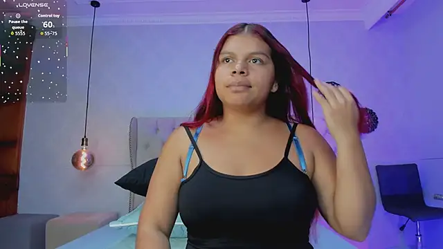 amanda29 online show from December 22, 2025, 7:11 pm