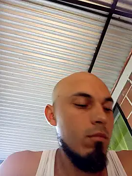 Snapshot of Jean18060 chatting on October 8, 2025, 9:23 pm Jean18060 online show from October 8, 2025, 9:23 pm