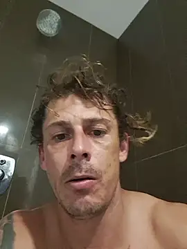 Snapshot of RichardHard_1 chatting on January 19, 2026, 5:22 am RichardHard 1 online show from January 19, 2026, 5:22 am