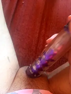 baixinhainsaciavel23 online show from September 29, 2025, 2:55 pm