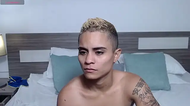 Liiamthompson online show from March 16, 2026, 9:57 am