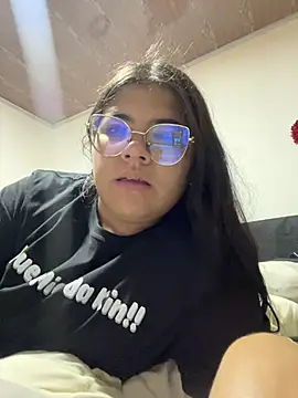 viccky vick online show from March 16, 2025, 7:49 pm