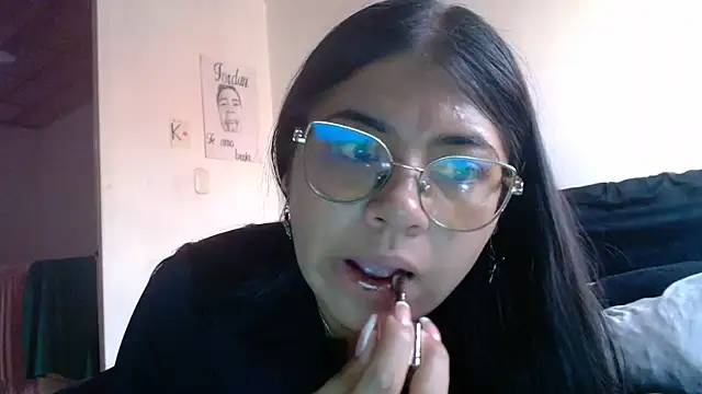 viccky vick online show from June 21, 2026, 9:17 pm