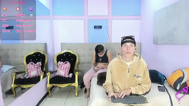 SimonAndJocelyn online show from September 9, 2025, 2:49 pm