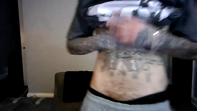 cruz815 online show from March 6, 2026, 3:58 am