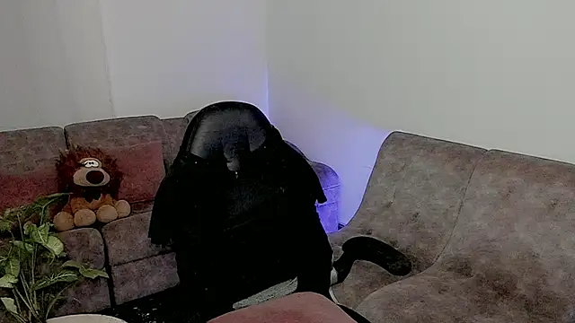 Dylan Milk online show from October 1, 2025, 5:24 am