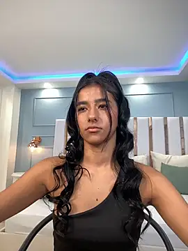 Snapshot of eva_roseee chatting on October 29, 2025, 9:27 pm eva roseee online show from October 29, 2025, 9:27 pm