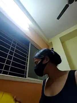 Snapshot of Olivia0879 chatting on March 17, 2025, 8:30 pm Olivia0879 online show from March 17, 2025, 8:30 pm