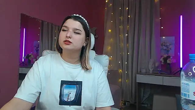 Snapshot of Jenny_Smit chatting on February 21, 2025, 6:04 pm Jenny Smit online show from February 21, 2025, 6:04 pm