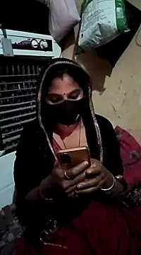 Snapshot of Jyoti5566 chatting on February 5, 2025, 4:47 pm Jyoti5566 online show from February 5, 2025, 4:47 pm