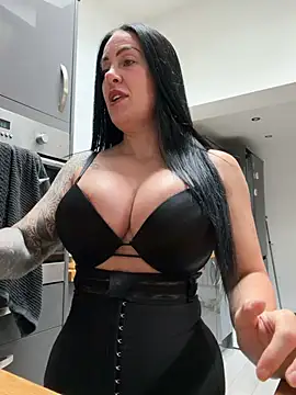 goddess-harper online show from July 27, 2026, 8:21 am