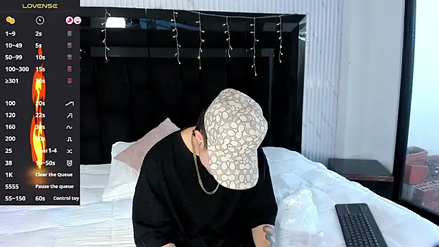 marcuscollins1  online show from February 28, 2026, 1:56 pm