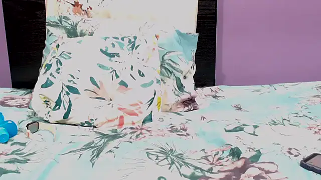 MissBOOBSDIVA online show from October 20, 2025, 5:19 am