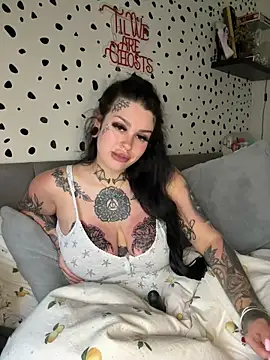 tempzzz12 online show from June 3, 2026, 2:33 pm