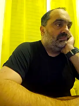 fuocovivo4 online show from November 6, 2025, 5:36 pm