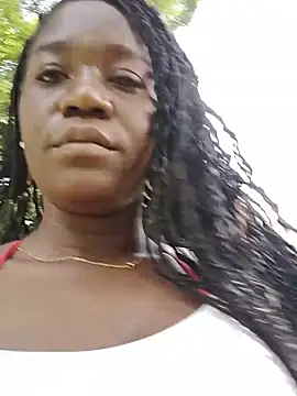 DayannaBronx online show from September 12, 2025, 3:56 pm