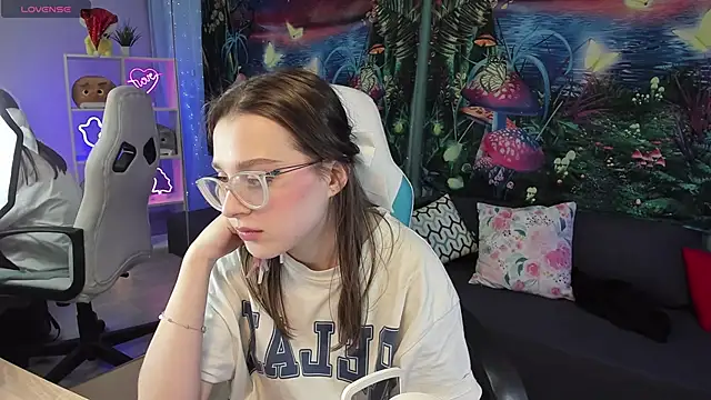 Snapshot of kaisajenner chatting on February 3, 2025, 1:52 am kaisajenner online show from February 3, 2025, 1:52 am