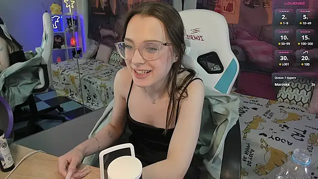 Snapshot of kaisajenner chatting on February 10, 2025, 3:57 am kaisajenner online show from February 10, 2025, 3:57 am