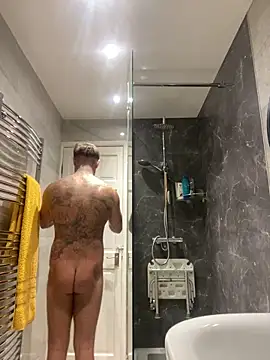 Snapshot of Jamesdeanmcqueen chatting on January 30, 2025, 10:41 pm Jamesdeanmcqueen online show from January 30, 2025, 10:41 pm