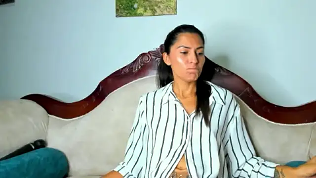 Sofiadelacruz online show from October 2, 2025, 10:17 pm