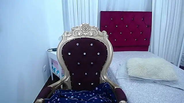 Snapshot of Carlin_Diaz chatting on February 20, 2025, 12:19 am Carlin Diaz online show from February 20, 2025, 12:19 am