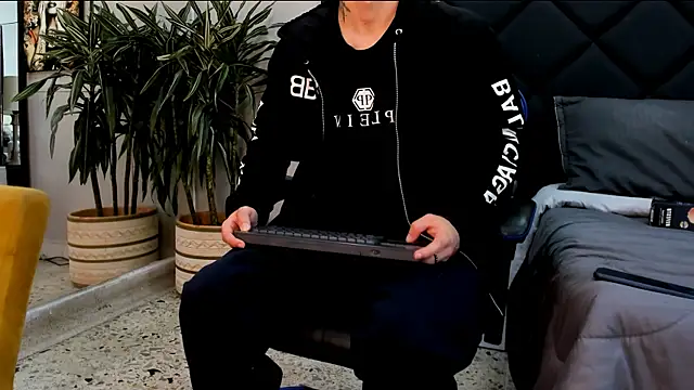 roan birkin online show from February 18, 2026, 7:43 pm