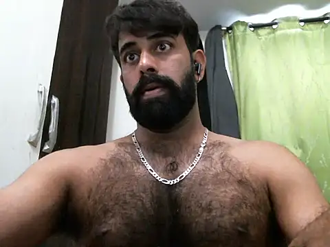 Snapshot of indianhairybull chatting on February 16, 2025, 11:16 am indianhairybull online show from February 16, 2025, 11:16 am