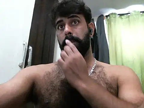 Snapshot of indianhairybull chatting on February 18, 2025, 4:37 am indianhairybull online show from February 18, 2025, 4:37 am