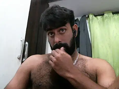 Snapshot of indianhairybull chatting on February 26, 2025, 12:38 am indianhairybull online show from February 26, 2025, 12:38 am