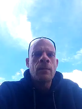 Boss5989 online show from April 15, 2026, 2:35 pm