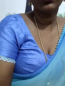 Snapshot of Tamil_Meera12 chatting on June 12, 2026, 12:53 am Tamil Meera12 online show from June 12, 2026, 12:53 am