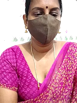 Snapshot of Tamil_Meera12 chatting on June 19, 2026, 3:33 am Tamil Meera12 online show from June 19, 2026, 3:33 am