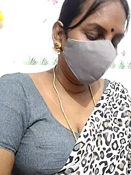 Snapshot of Tamil_Meera12 chatting on June 23, 2026, 5:16 am Tamil Meera12 online show from June 23, 2026, 5:16 am