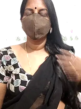 Snapshot of Tamil_Meera12 chatting on June 27, 2026, 1:10 am Tamil Meera12 online show from June 27, 2026, 1:10 am