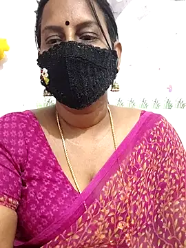 Snapshot of Tamil_Meera12 chatting on July 7, 2026, 7:45 am Tamil Meera12 online show from July 7, 2026, 7:45 am