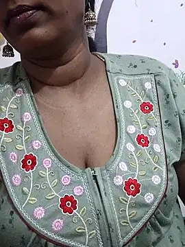 Snapshot of Tamil_Meera12 chatting on July 11, 2026, 3:42 am Tamil Meera12 online show from July 11, 2026, 3:42 am