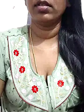 Snapshot of Tamil_Meera12 chatting on July 29, 2026, 5:33 pm Tamil Meera12 online show from July 29, 2026, 5:33 pm